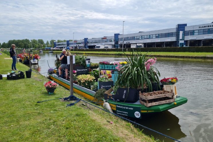 Decorum met varende kwekerij op Corso