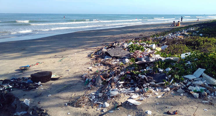 'Plastic in oceanen in 2050 verviervoudigd'